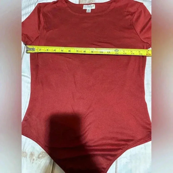 Orange Kiss Women’s Bodysuit Short Sleeve Size Medium Deep Red - Picture 2 of 7